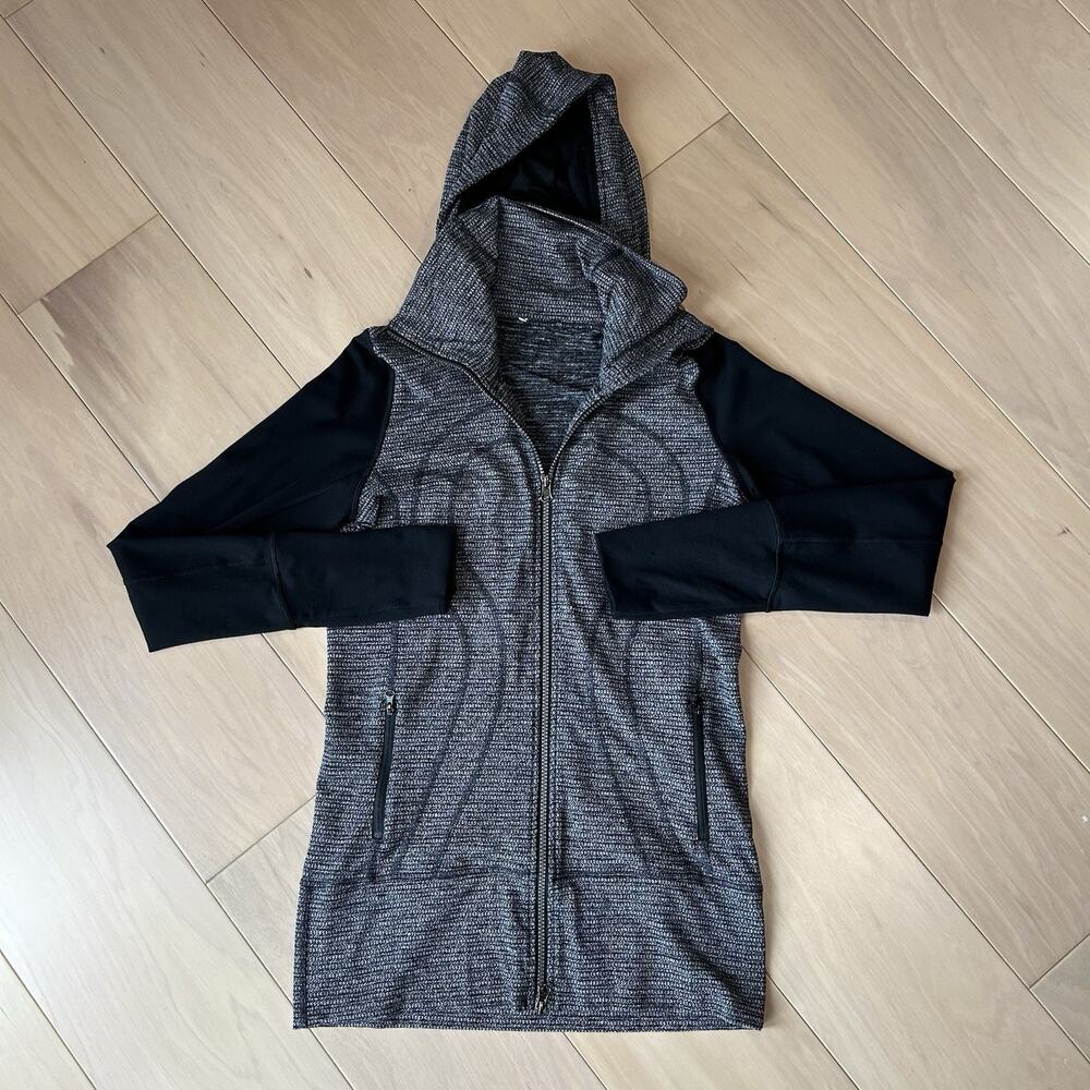 Lululemon Daily Yoga Jacket Black Long Sleeve Women’s 6